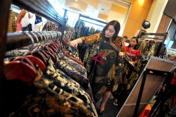 Pertama kali digelar, ini yang ditawarkan "Jogja Great Sale"