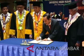 Peningkatan kualitas pendidikan dan SDM, Sijunjung-UNP jalin kerja sama