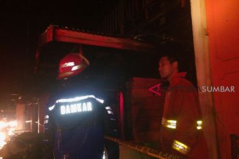 Pasar Koto Baru terbakar lagi, kerugian Rp1 miliar (video)