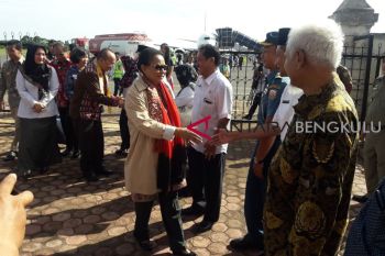 Menteri Yohana ke Seluma kampanyekan "He for She"