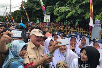 Suka cita perbaikan ruas jalan provinsi di OKU Timur.