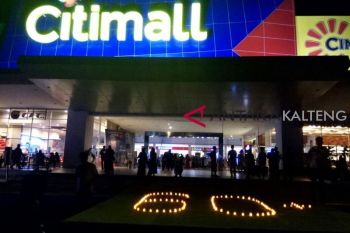 Peringati Hari Bumi, mal di Sampit padamkan listrik