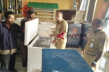 Seruyan terima bantuan alat pengolahan kelapa dari kementrian