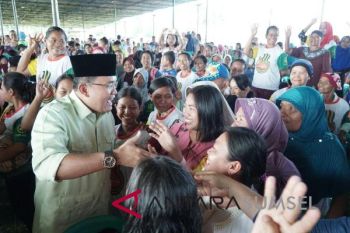 Dodi Reza dijuluki "Gubernur Petani Karet"