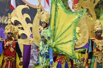 Mandalika Festival Carnaval di Lombok Tengah Meriah