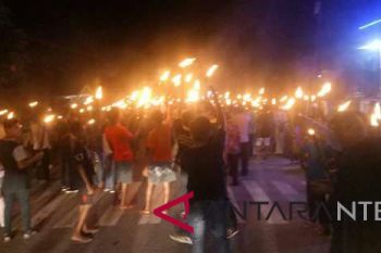 Lutfi-Feri Tandatangani Kontrak Politik