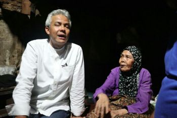 Terkait e-KTP, Ganjar persiilakan baca "statement" awal