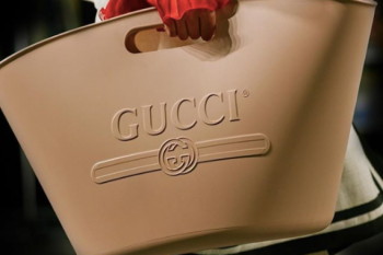 Gucci keluarkan koleksi baru tas mirip ember pel