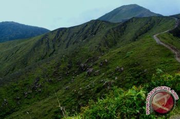 Kerusakan gunung Bawakaraeng akibat kegiatan massif masyarakat