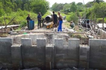 Jembatan Desa Tanjung Padang Rampung April 2018