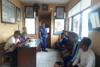 Kapal nelayan tenggelam di Jepara, 2 ABK belum ditemukan