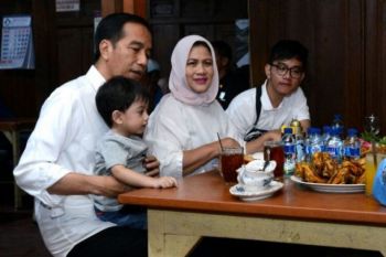 Pentingnya peran seorang istri bagi Jokowi