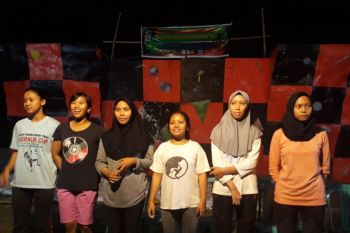 Enam puteri bersaing final panjat tebing buatan