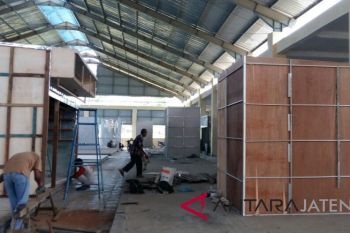 Pedagang Pasar Piji Kudus diminta bangun kios sendiri