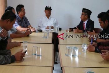 Paslon perseorangan Rusliansyah-Rogas Usup tawarkan penguatan program pendidikan