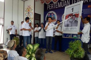 Ratusan simpatisan Cabup Barut Nadalsyah hadiri pertemuan terbatas