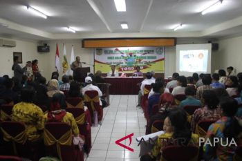 Ahli teknologi laboratorium medis Mimika bahas tuberkulosis