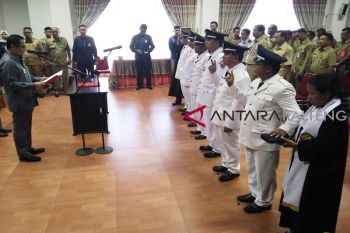 Pjs Bupati Seruyan lantik enam penjabat kepala desa