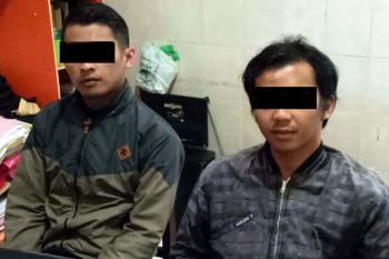 Lakukan penggelapan, dua karyawan toko telepon seluler dibekuk polisi