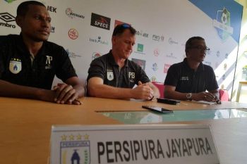 Persipura optimistis raih poin di kandang Barito Putera