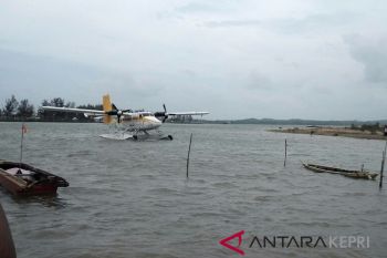 Pesawat Airfast mendarat darurat di laut