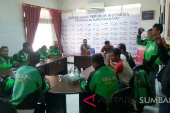 Puluhan pengemudi Gojek ke Ombudsman Sumbar, ada apa?