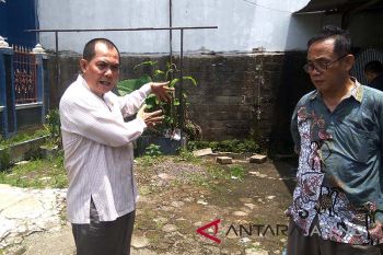 Proyek RS Wiradadi Husada Banyumas rusak rumah warga