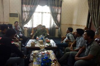 Plt Bupati minta media kritik pemerintahannya