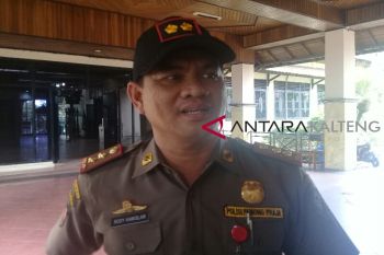 Satpol PP Kotim belum membongkar puluhan "warung remang-remang" karena ini