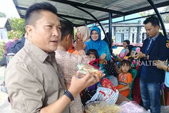 Pemerintah daerah harus memberi kesempatan sama kepada perempuan