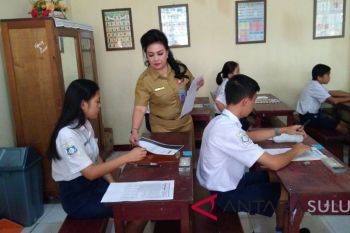 Hari Kedua USBN Wali Kota-Kadis Pendidikan ke SMP St.Rafael
