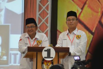 KPU Tetapkan Indra-Thariq Pemenang Pilkada 2018