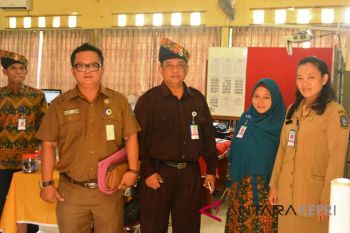 Baru tiga SMA/MA di Lingga gelar UNBK