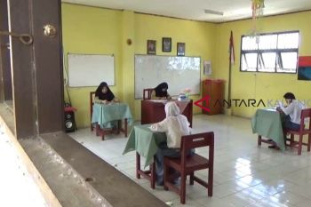 Penyandang disabilitas Kotim bersemangat ikuti Ujian Nasional