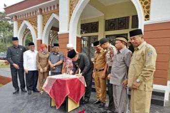 Bupati harap mushala kantor bupati tingkatkan disiplin pegawai