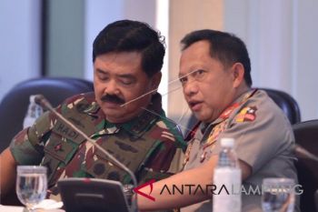 Panglima TNI ajak masyarakat perangi terorisme