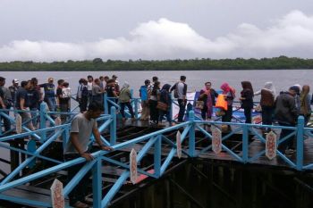 Lantai dermaga wisata Sagonta Kota dicuri, begini reaksi Bupati Supian Hadi