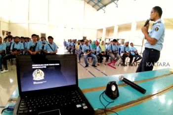 Imigrasi Nunukan bekali pengetahuan keimigrasian calon tki