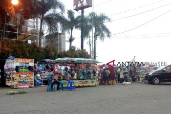 Pemkot Palembang tertibkan pedagang K5