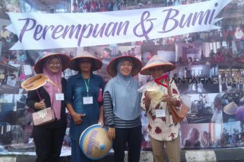 Hari Bumi, Solidaritas Perempuan gelar pameran hasil bumi
