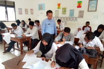Ini apresiasi Bupati Padang Pariaman terhadap 827 warga yang mengikuti ujian kesetaraan