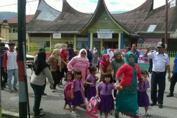 Solok Selatan libatkan guru dan siswa dalam simulasi bencana