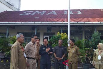 Ini manfaat pelaksanaan UNBK menurut Gubernur Irwan Prayitno