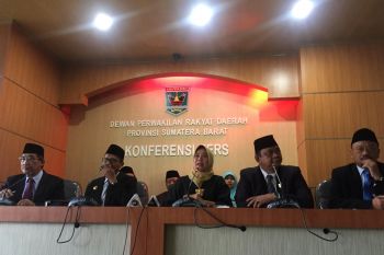 BPK temukan kelebihan bayar LKPD Sumbar sebesar Rp1,49 miliar