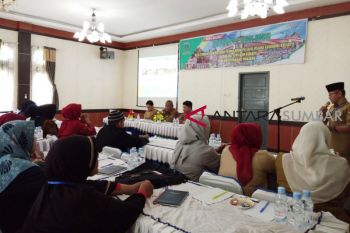 Padang Panjang rangkul pelaku seni-budaya angkat kearifan lokal