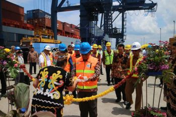 Pelindo IV tekan biaya logistik 50 persen