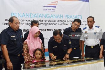 Prasasti Penghormatan Masinis Sancaka