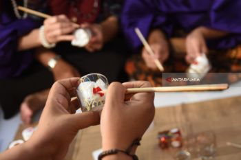 Seni Melukis Kaca