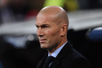 Empati pemain kepada Zinedine Zidane kompensasi minimnya pengalaman kepelatihan