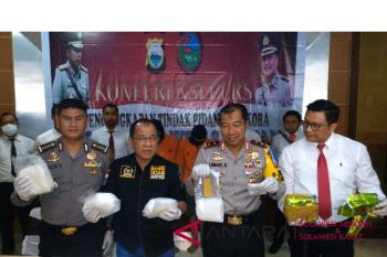 Polda Sulsel ungkap peredaran lima kilogram sabu